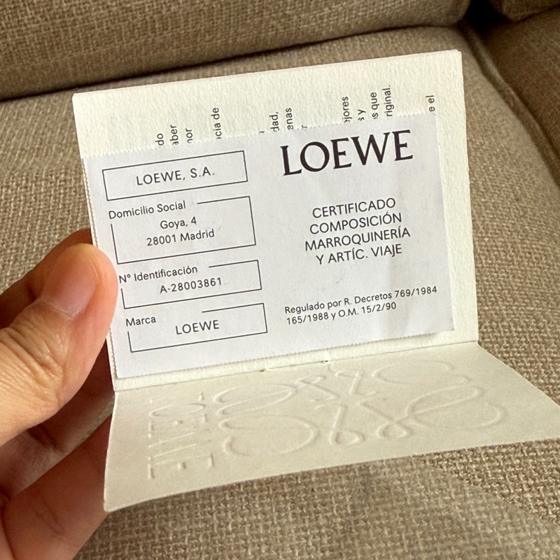 LOEWE 羅威 Puzzie Fold Tote 中款 亮面牛皮 折疊托特-9