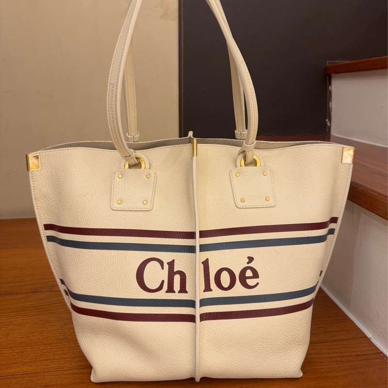 chloe白色全皮革肩背包 超好裝又輕❤️❤️-0