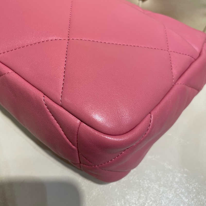 Chanel 19 Small Size-5