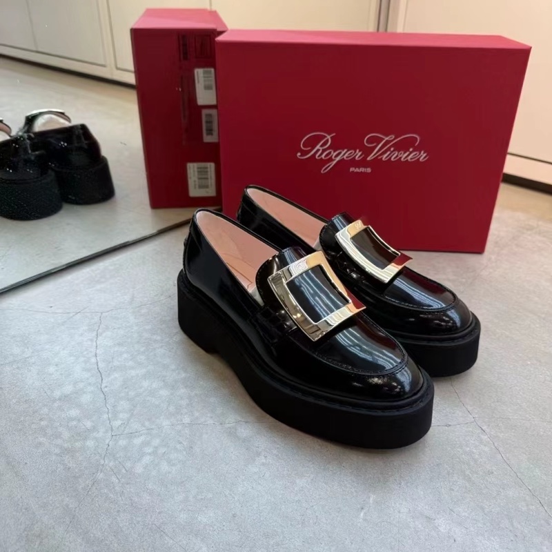 促銷品 Roger VivierViv Rangers金扣厚底樂福鞋 小牛皮製成金屬飾扣皮革內底橡膠厚-1