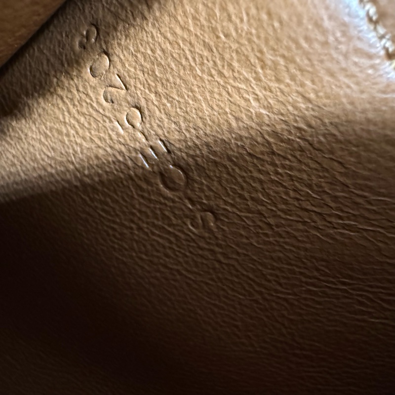 Celine/賽琳 Cabas 旋鎖閉合純色光滑小牛皮 托特包Tote-16