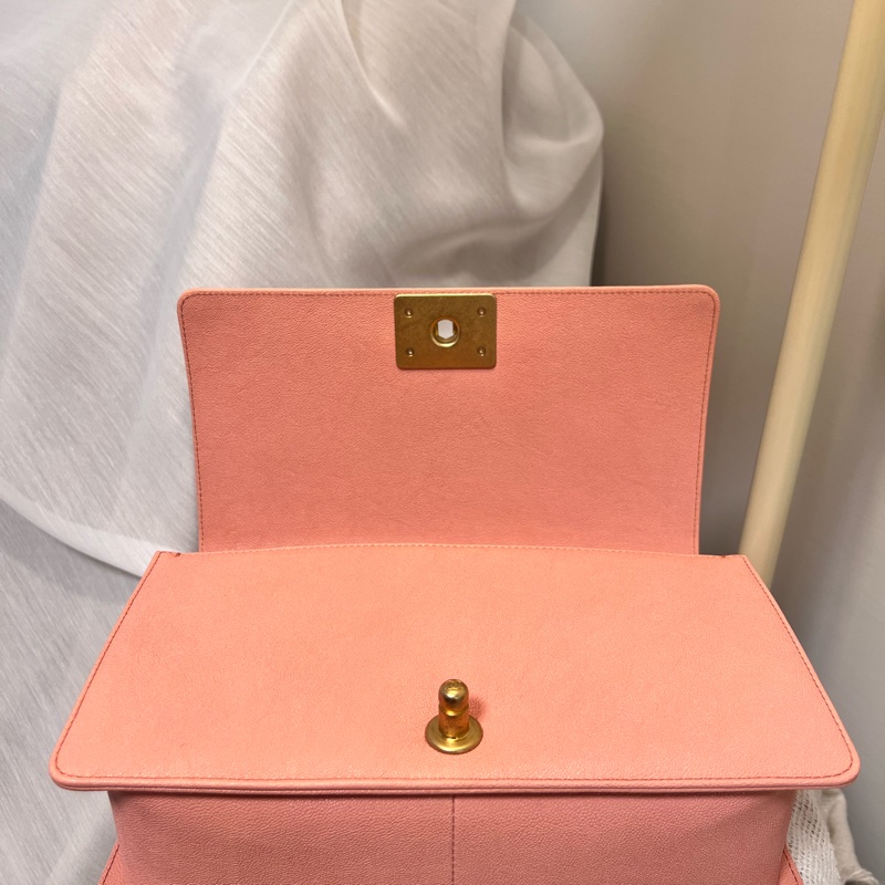 CHANEL leboy 25 中號 粉色 羊皮荔枝紋-10