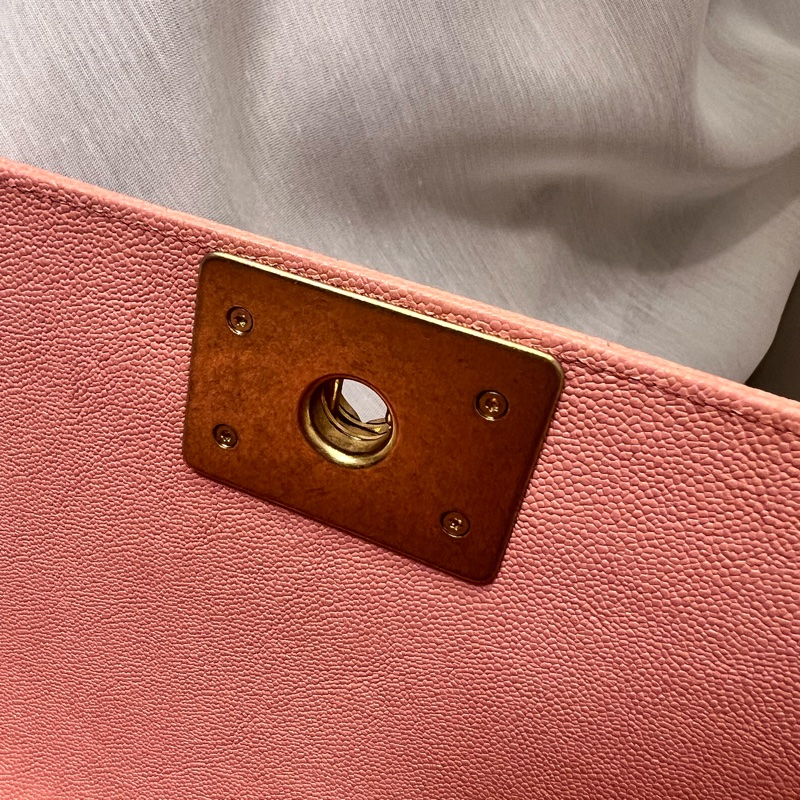 CHANEL leboy 25 中號 粉色 羊皮荔枝紋-13