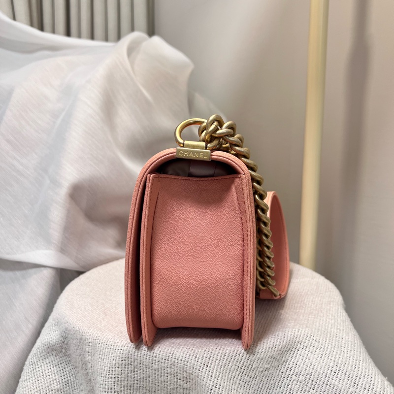 CHANEL leboy 25 中號 粉色 羊皮荔枝紋-16
