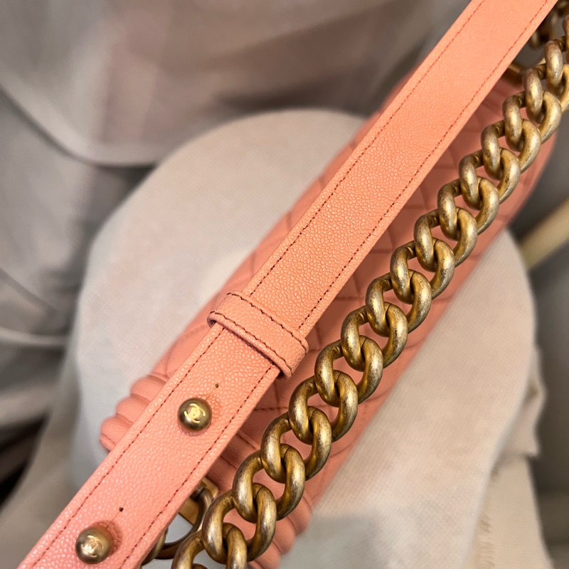 CHANEL leboy 25 中號 粉色 羊皮荔枝紋-17