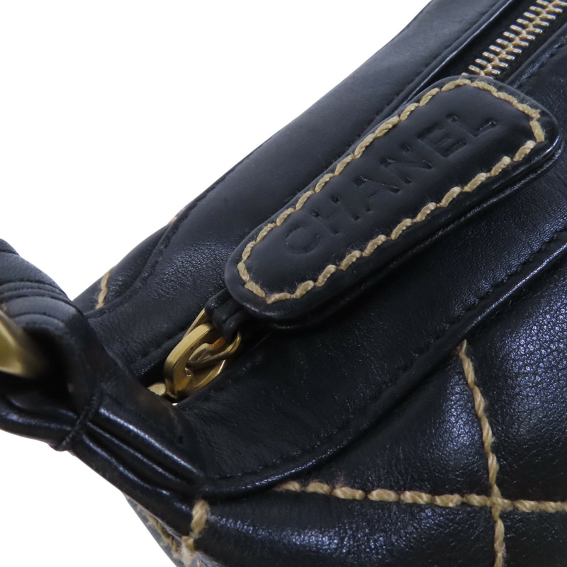 CHANEL 牛皮皮革Shoulder Bag金扣肩背袋-9