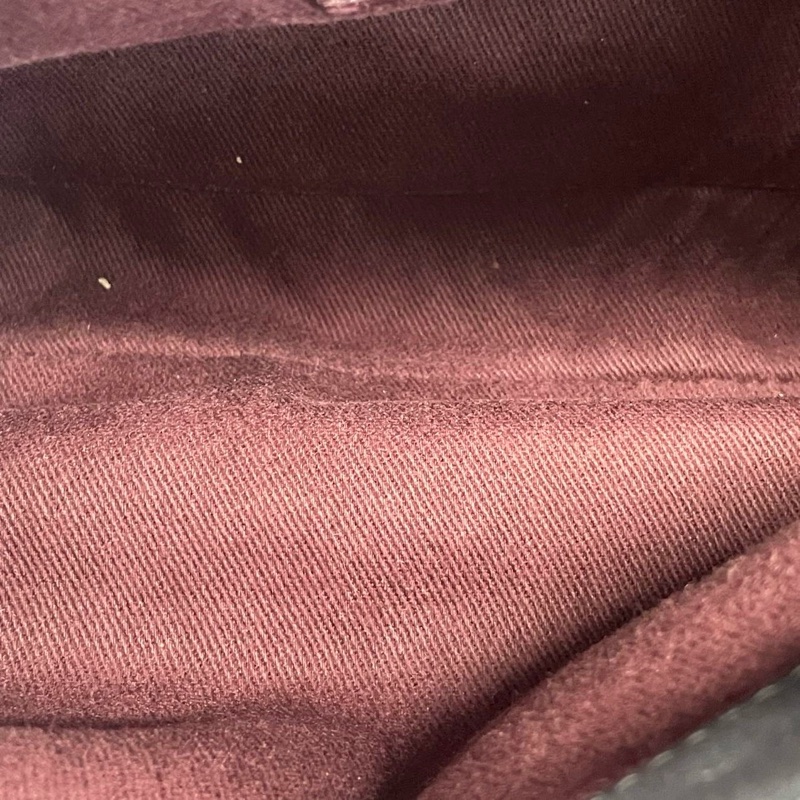 LV CLASSIC FLAG BAG MEDIUM-15