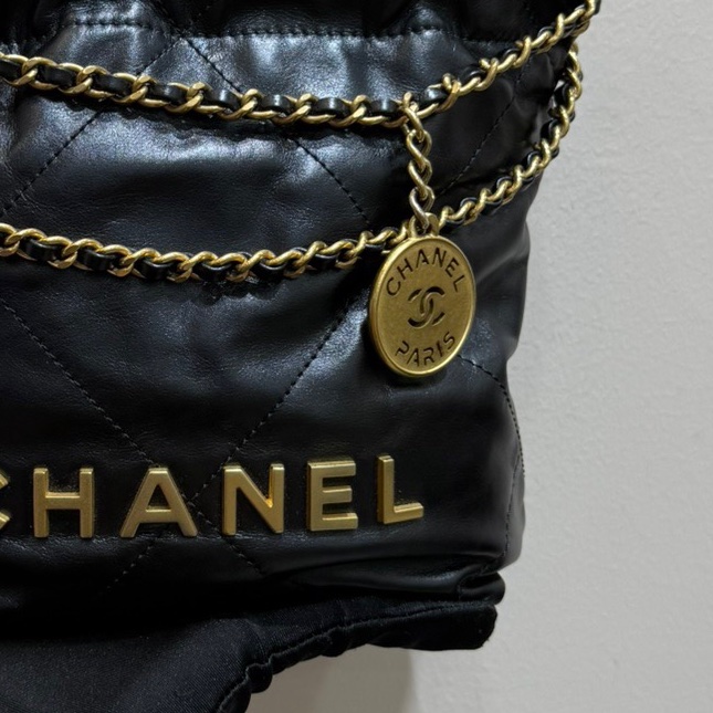 Chanel 22bag mini 黑色金扣 小垃圾袋 購物袋-6
