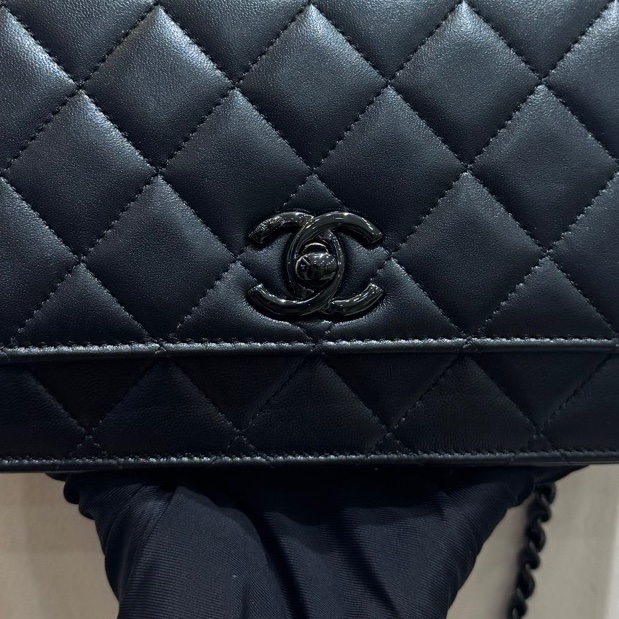 Chanel so black trendy cc woc鏈條單肩斜挎包-8