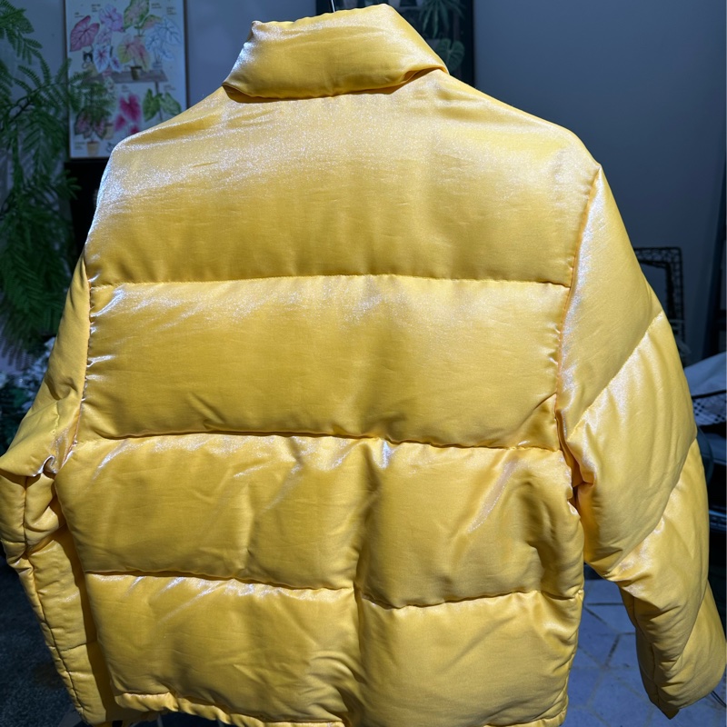 moncler 亮黃羽絨外套-1