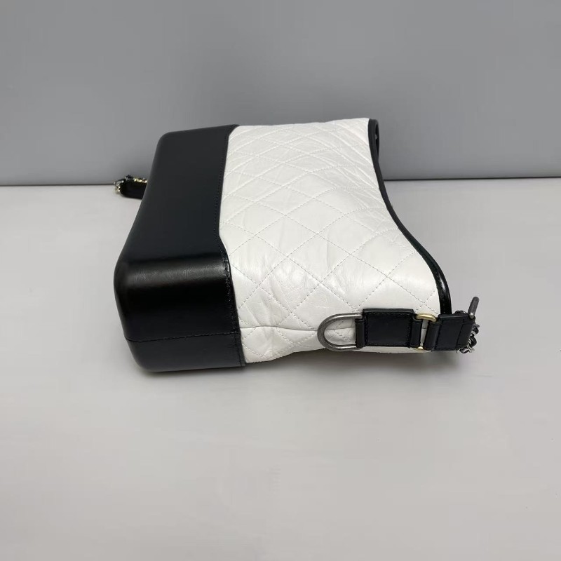 Chanel香奈兒 全皮黑白拼色中號流浪包 肩背包-4