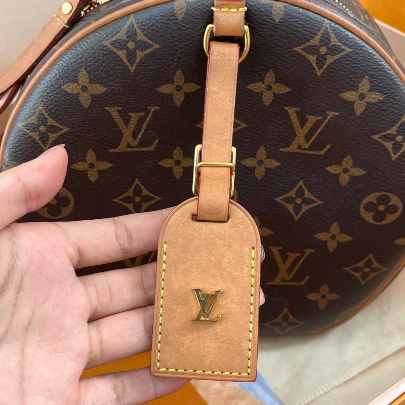 LV路易威登 中號 老花滿印 塗層帆布 軟圓餅包 肩背包 斜背包🈶購鉦-14