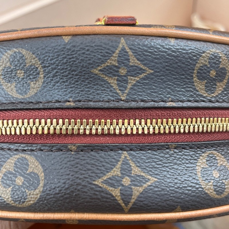 LV路易威登 中號 老花滿印 塗層帆布 軟圓餅包 肩背包 斜背包🈶購鉦-16