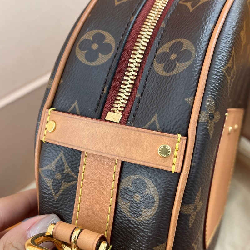 LV路易威登 中號 老花滿印 塗層帆布 軟圓餅包 肩背包 斜背包🈶購鉦-18