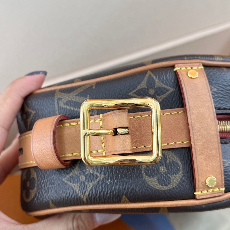 LV路易威登 中號 老花滿印 塗層帆布 軟圓餅包 肩背包 斜背包🈶購鉦-20