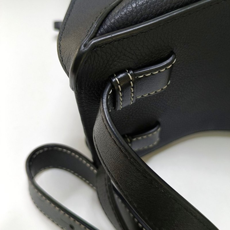 LOEWE Hammock 小號 黑色牛皮吊床包 肩背包 斜背包-8