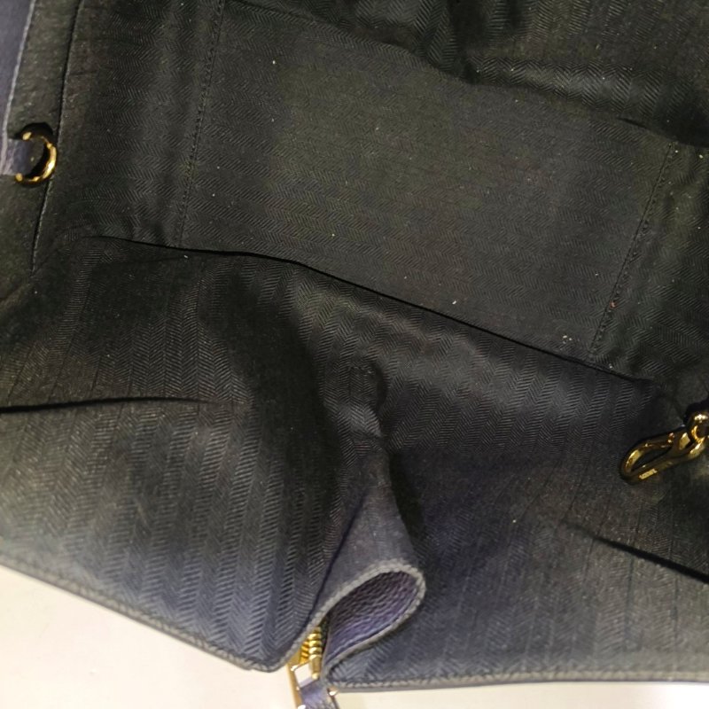 LOEWE Hammock 小號 黑色牛皮吊床包 肩背包 斜背包-10