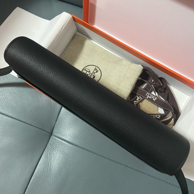 Hermes Constance to go 黑銀扣-5