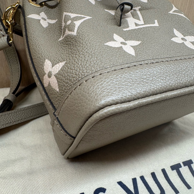 LV 小水桶 nano noe大象灰-7