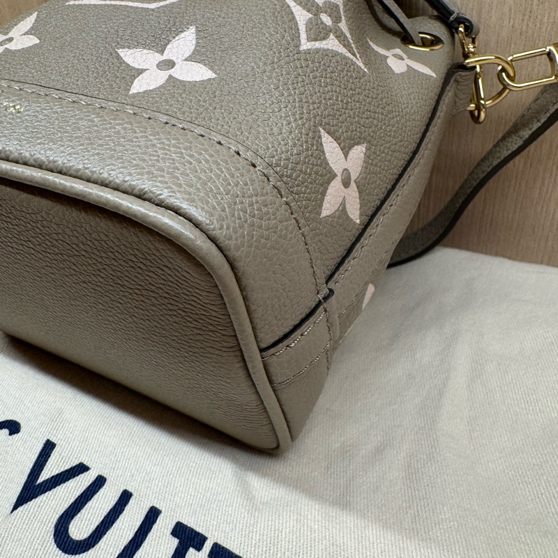 LV 小水桶 nano noe大象灰-14