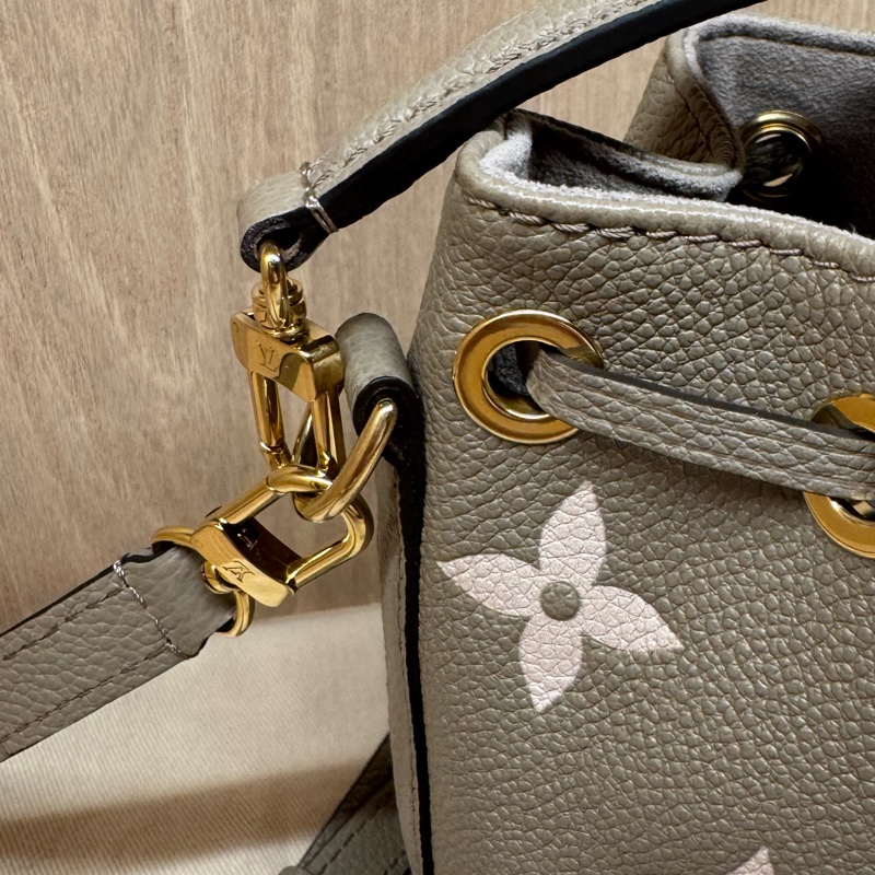 LV 小水桶 nano noe大象灰-25