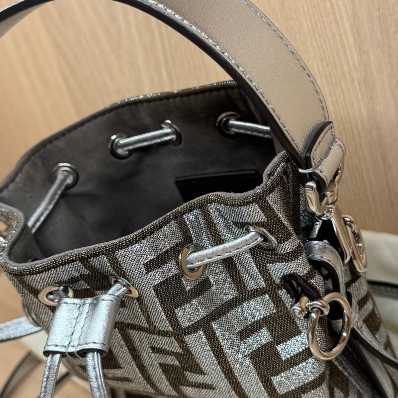 Fendi 小水桶 銀色 刺繡-16