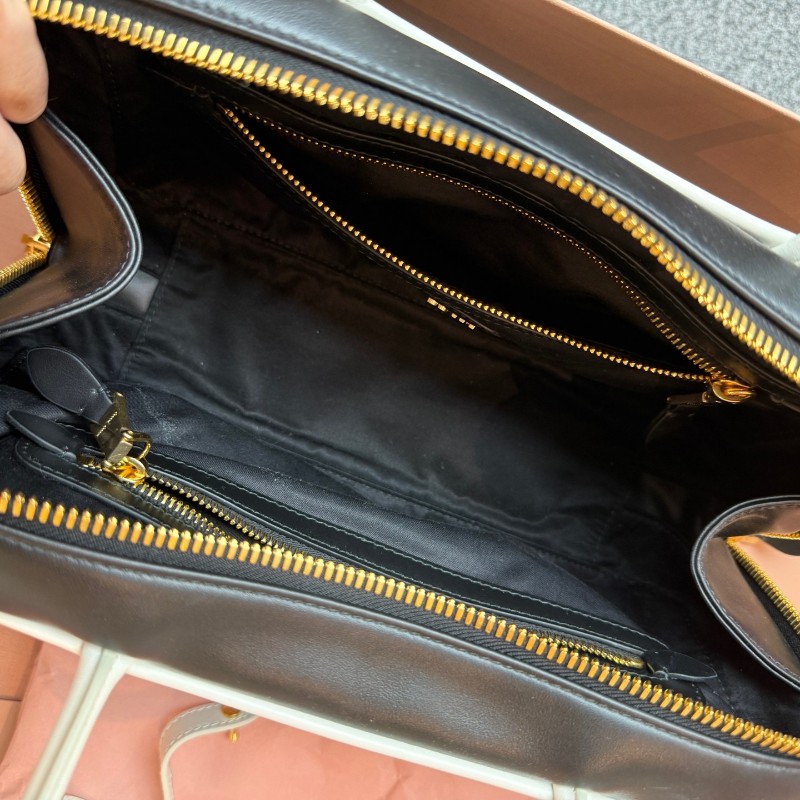 Miu Miu Beau黑色白邊皮革手提包 肩背包-10