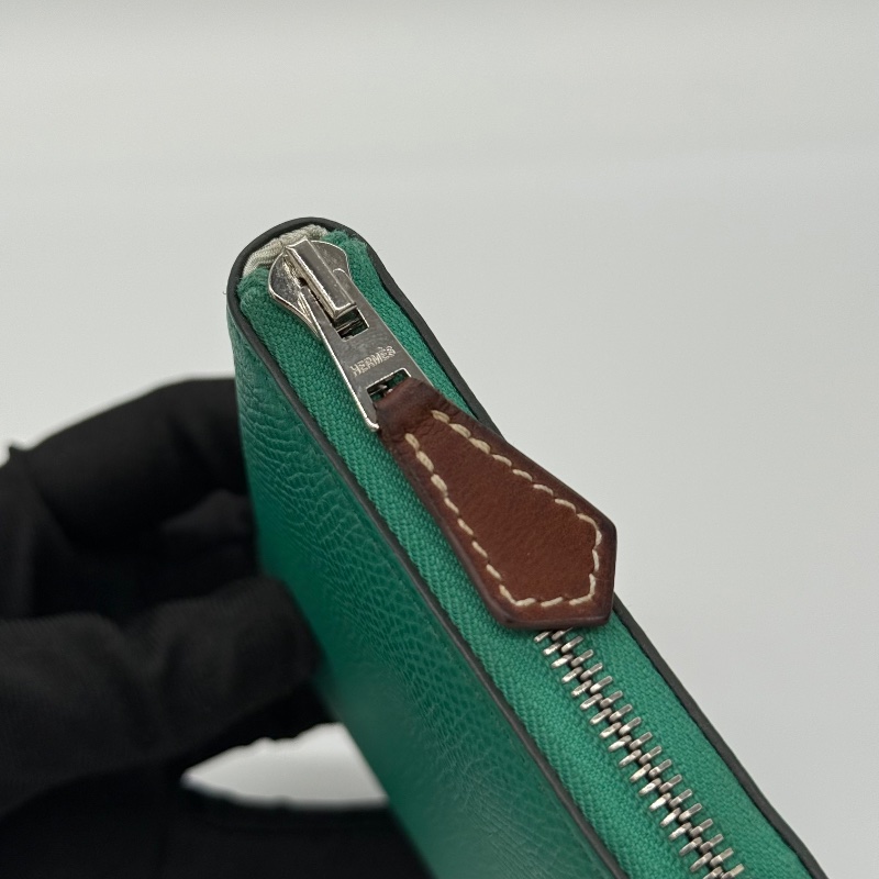 【聖誕綠🎄送禮自用】 Hermes 翠綠叢林 拉鍊 絲巾短夾-8