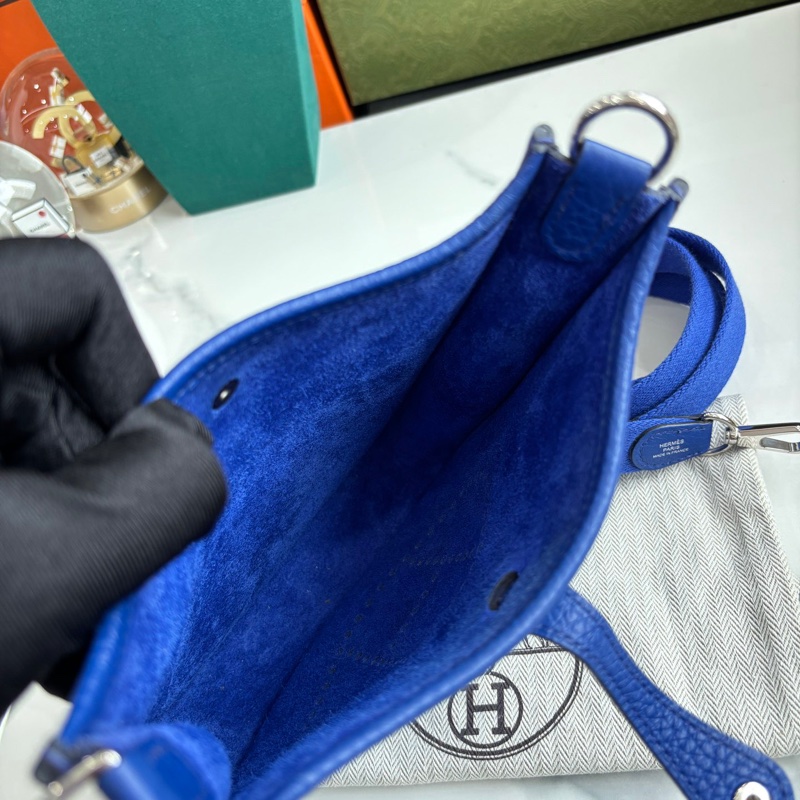 【近新閒置品】愛馬仕Hermes 皇家藍O8銀扣mini evelyne B刻單肩包-7