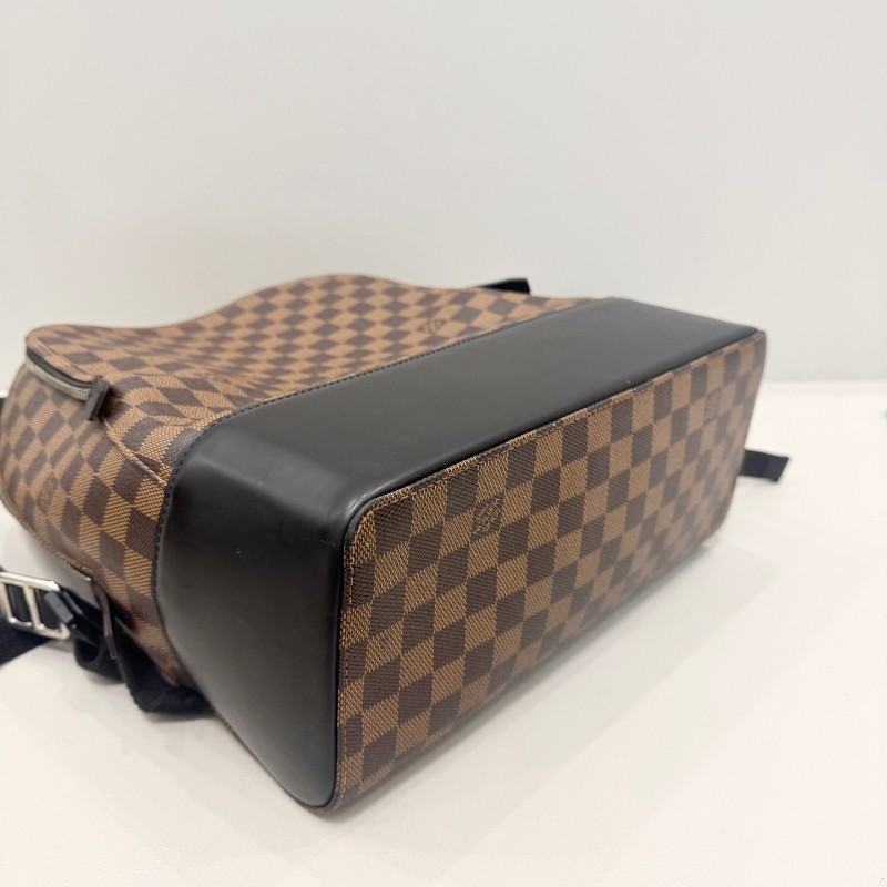LV路易威登 經典棕色棋盤格 後背包-4