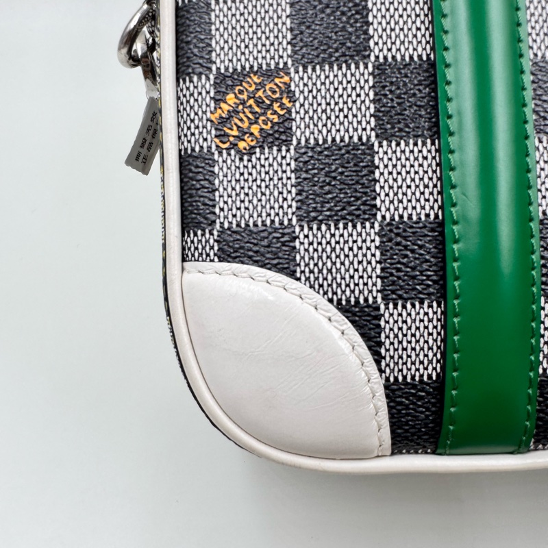 LV / 路易威登 黑白棋盤格拼色 Mini Luggage BB手提肩挎包-11