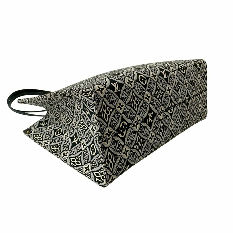 未使用路易威登 On the Go GM Since 1854 字母提花皮革托特包(黑色)33390-6