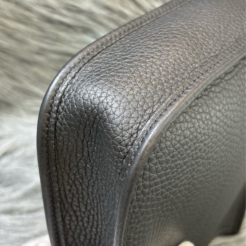 HERMES TC MINI EVELYNE 黑色荔枝皮 金釦 洞洞包 肩背包 斜背包 2用包-9