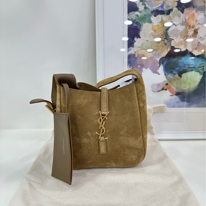 YSL聖羅蘭 卡其色麂皮LE5A7 Hobo腋下包mini 尺寸17*7* 16cm-0