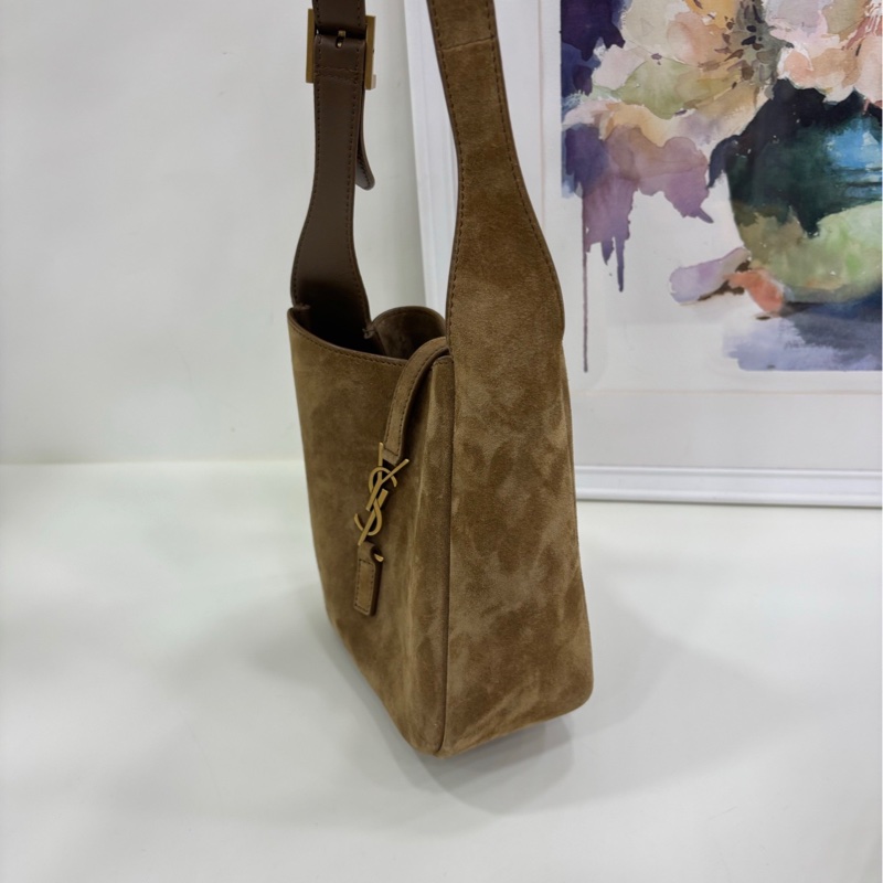 YSL聖羅蘭 卡其色麂皮LE5A7 Hobo腋下包mini 尺寸17*7* 16cm-3
