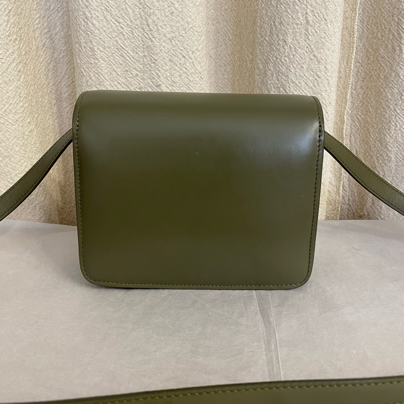 Celine 橄欖綠光面Box 皮迷你號 豆腐包-1