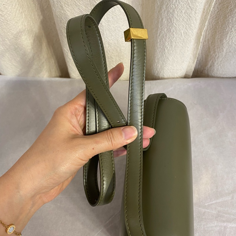 Celine 橄欖綠光面Box 皮迷你號 豆腐包-7