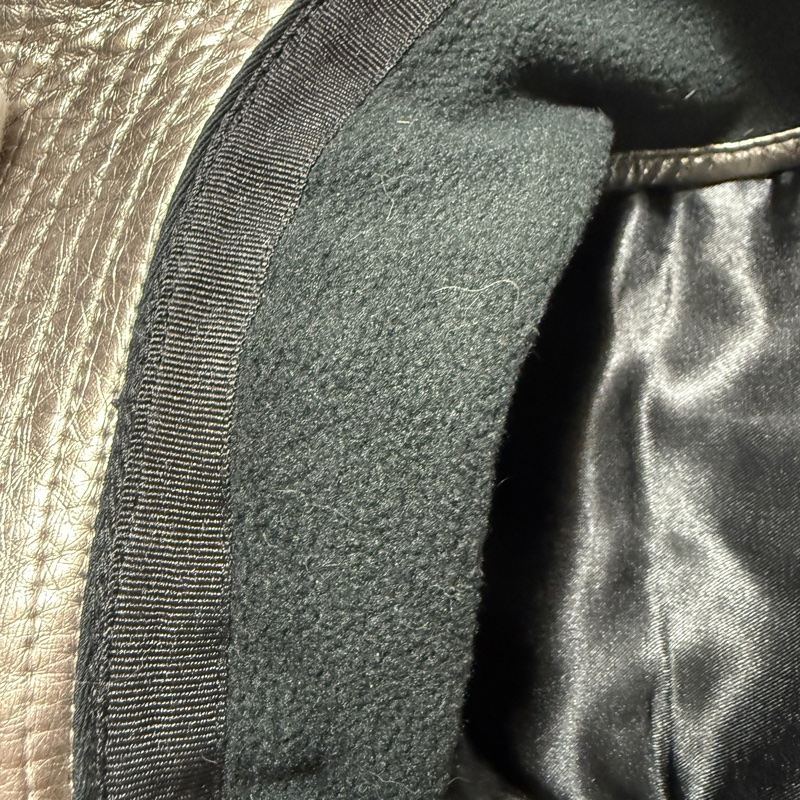 Kangol Future Bucket Earflaps 袋鼠新款仿漆皮帶耳罩平頂漁夫帽-10