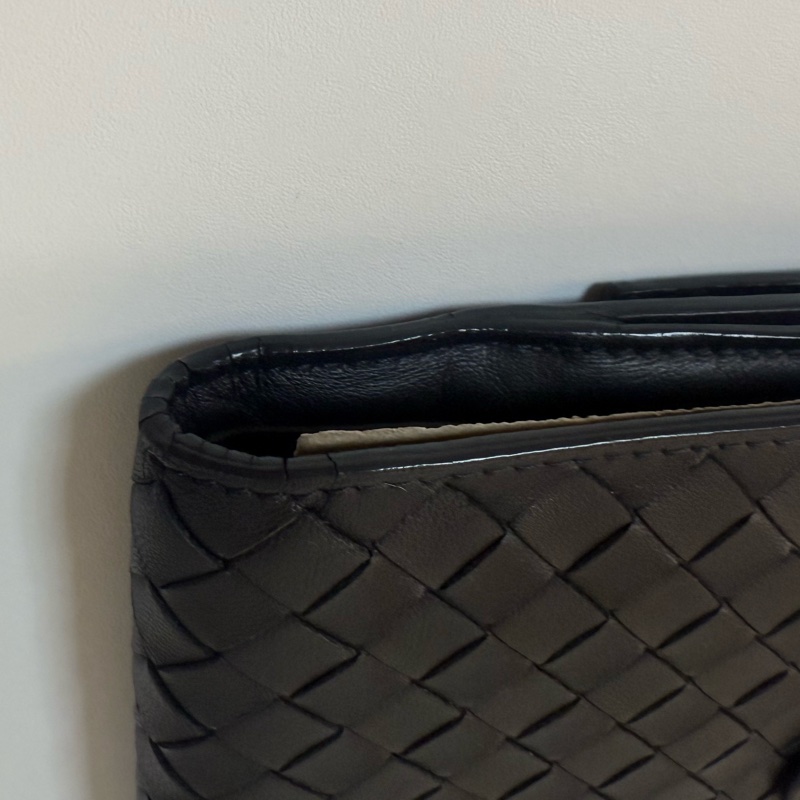 ✔️BOTTEGA VENETA BV 寶緹嘉 羊皮黑小格短夾（雙開拉鍊零錢袋）-22