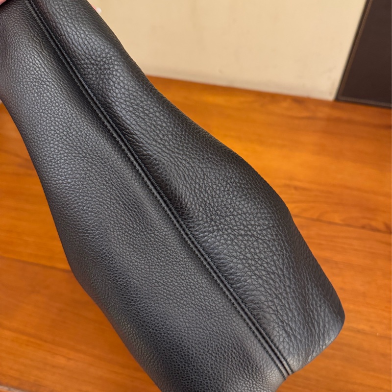 Gucci黑色皮革soho肩背包-2