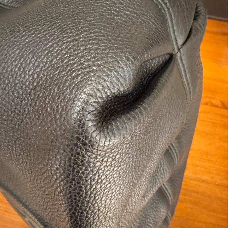 Gucci黑色皮革soho肩背包-9