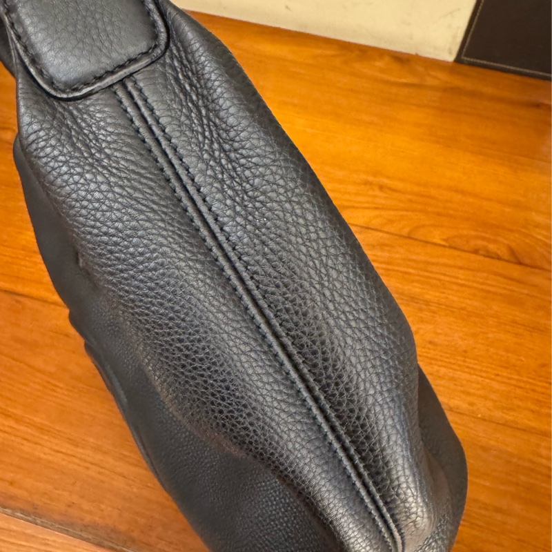 Gucci黑色皮革soho肩背包-10