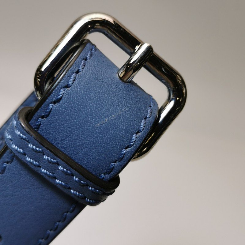 Fendi Peekaboo 躲貓貓 中號 牛皮 純色 扭鎖 單肩包-11