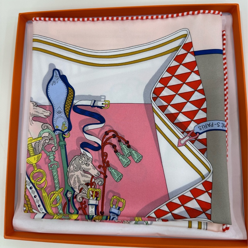 Hermes 愛馬仕25春夏「鞍具花束70*70 絲巾桑蠶絲真絲 全新-1