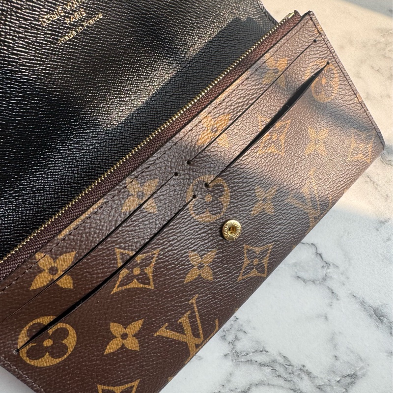 LV淺/花紋拼色釦式長夾-23