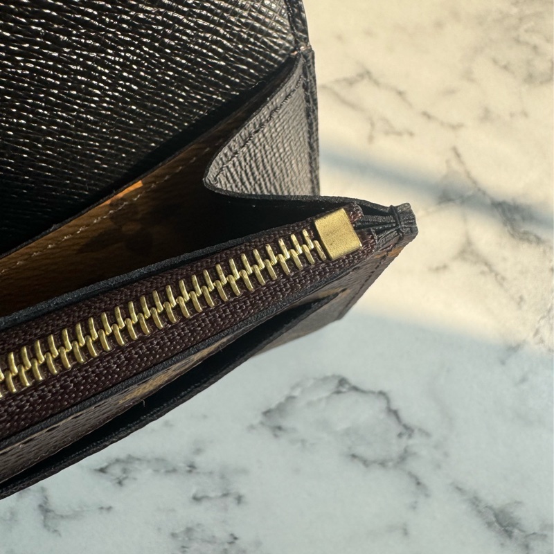 LV淺/花紋拼色釦式長夾-25