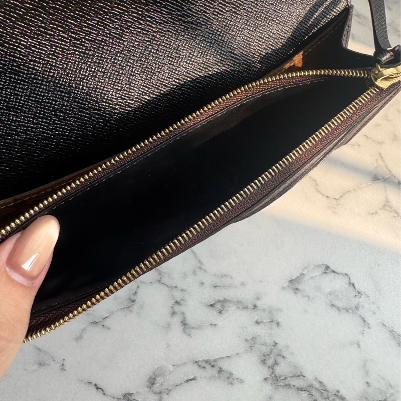 LV淺/花紋拼色釦式長夾-28