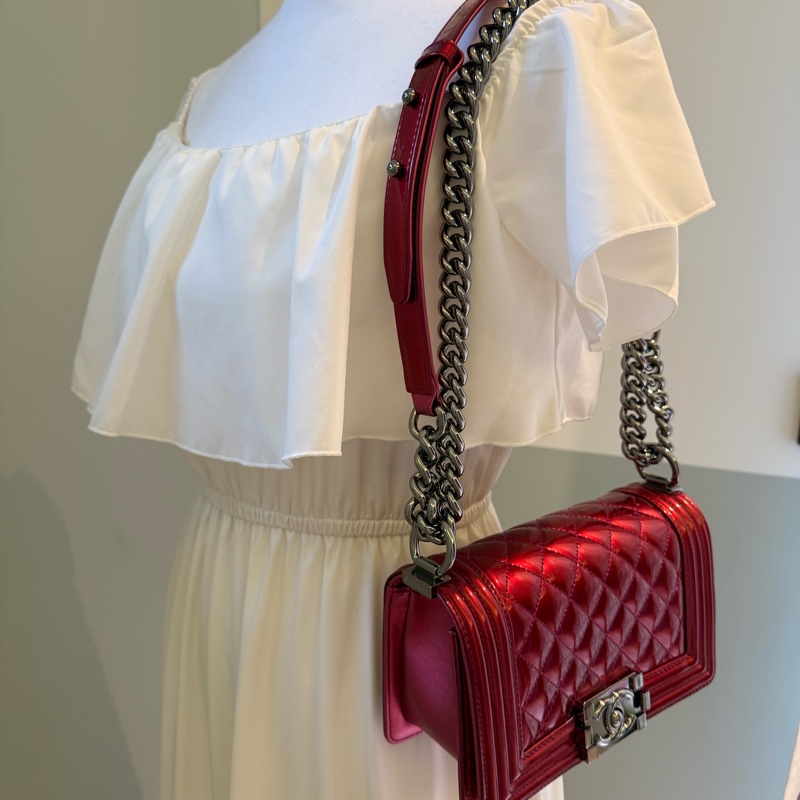 Chanel 漆皮亮紅色小型口蓋包（18cm*12cm*6cm)-6
