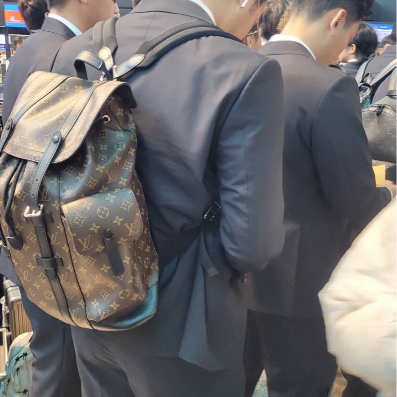 LV 後背包 M43735 林家正同款-3