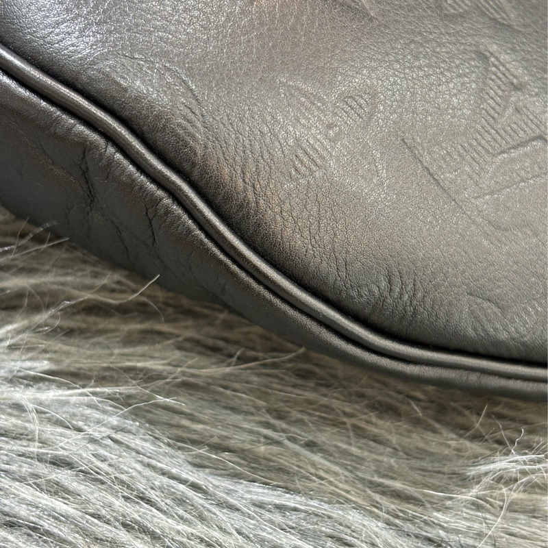 LV M46036 DISCOVERY 黑色牛皮 原花字紋老花 腰包 斜背包 肩背包 胸口包 霹靂包-17